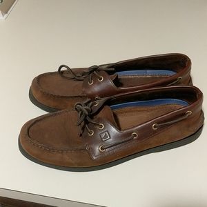 Sperry boat shoes
